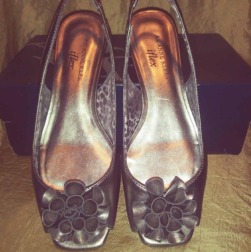 Anne Klein ladies shoes